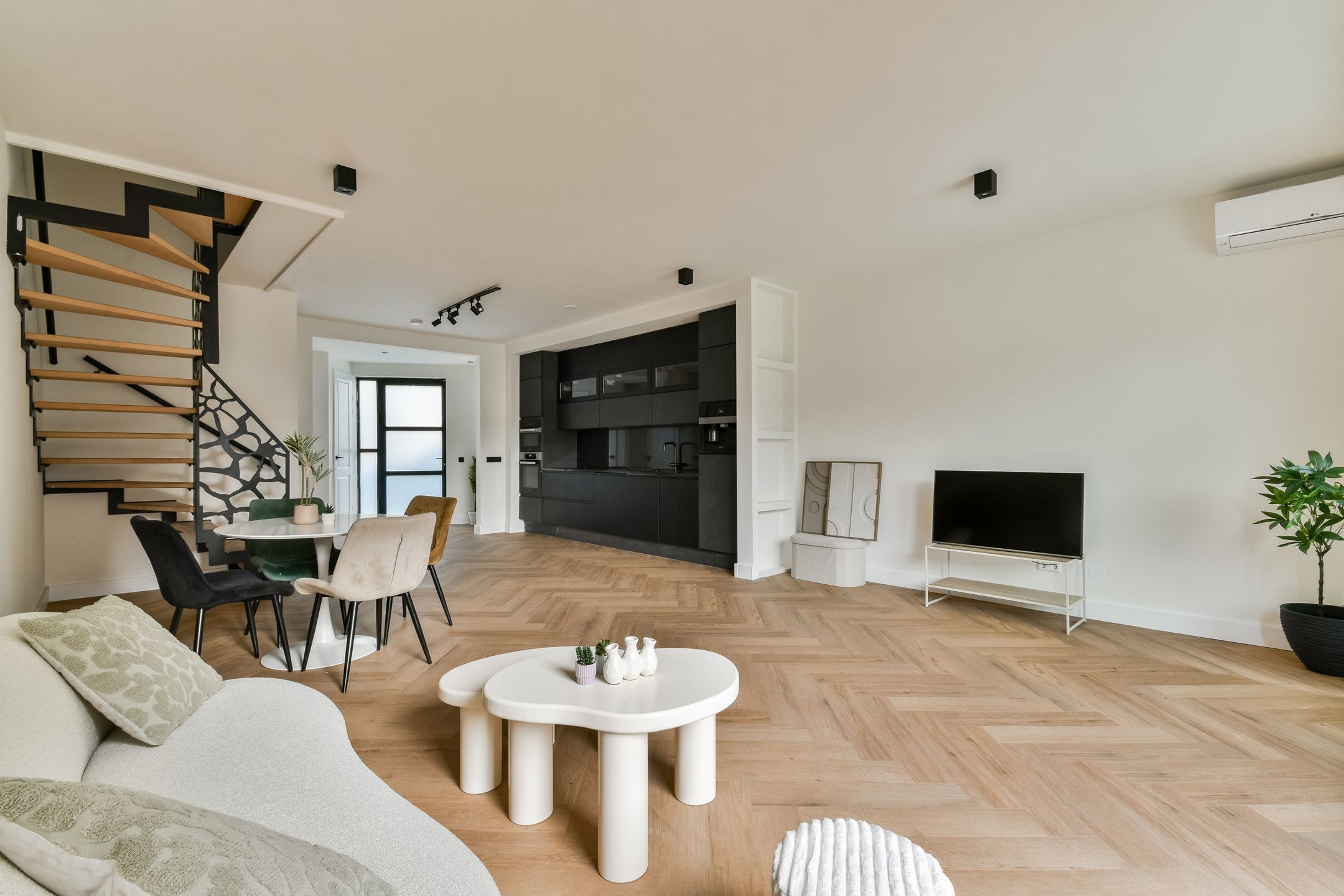 Photo 3 of IJsselmeerstraat 90-A