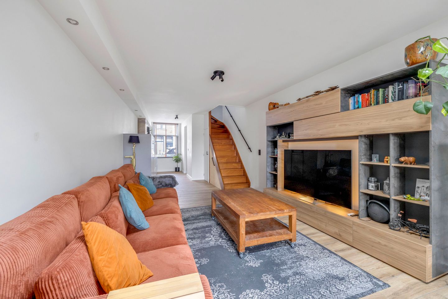 Photo 14 of Voorstraat 140