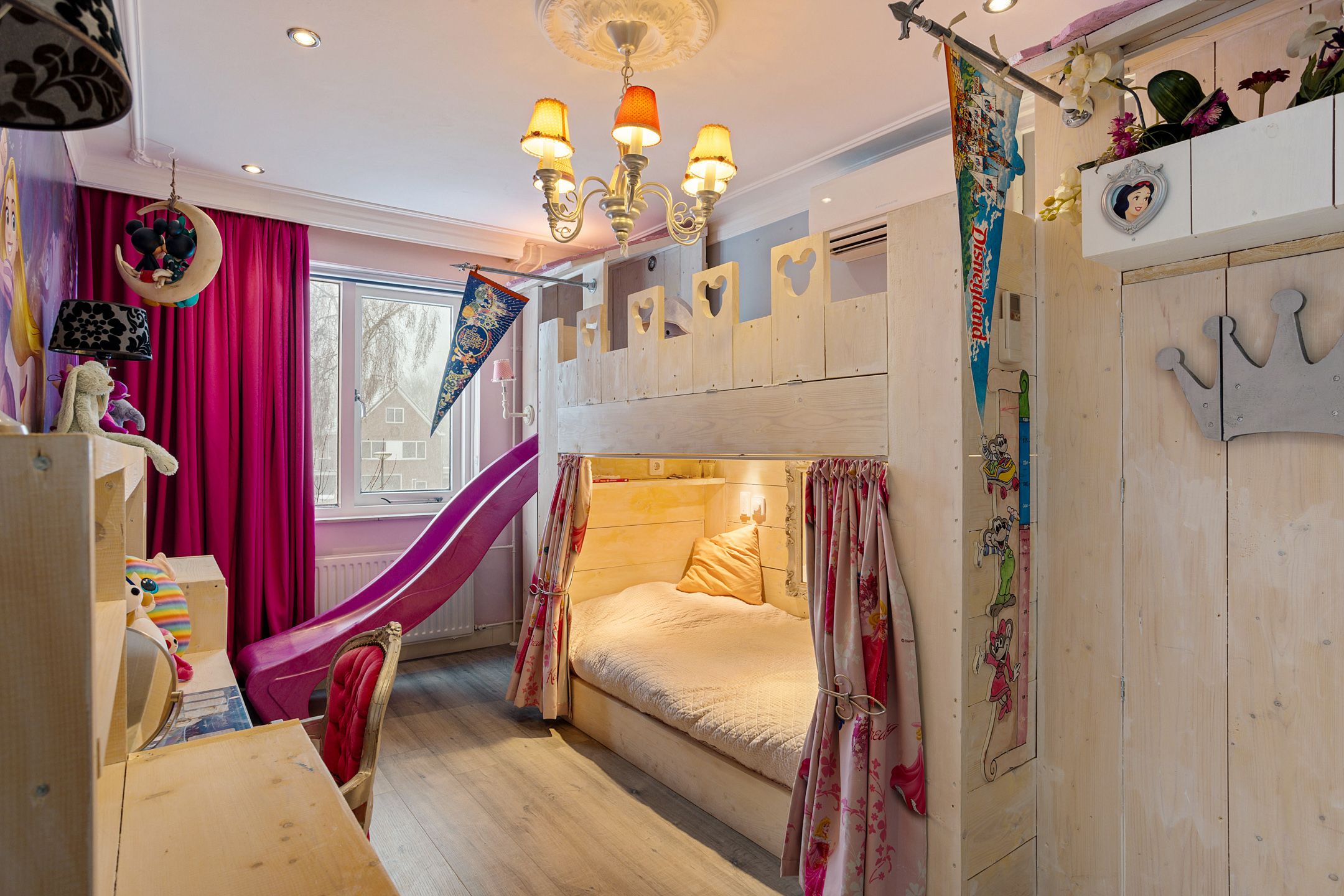 Foto 21 van Menuetstraat 18