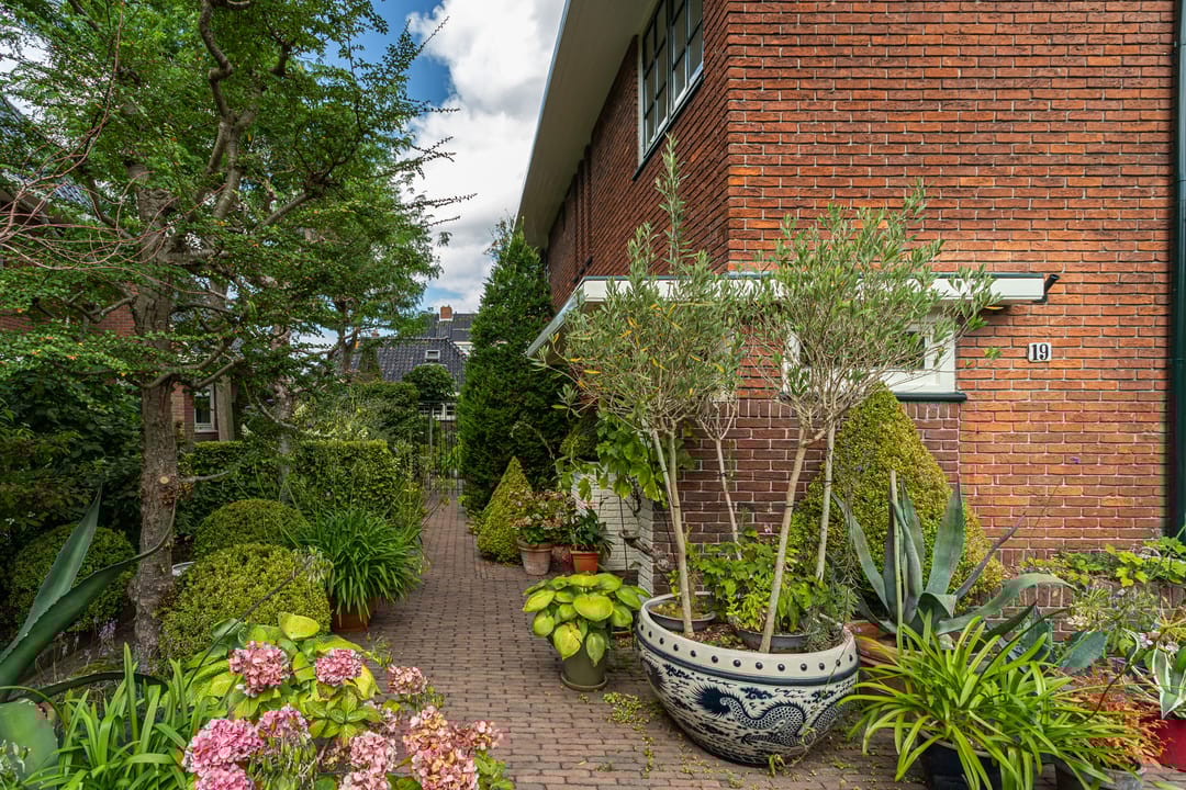 Photo 37 of Hector Treubstraat 19