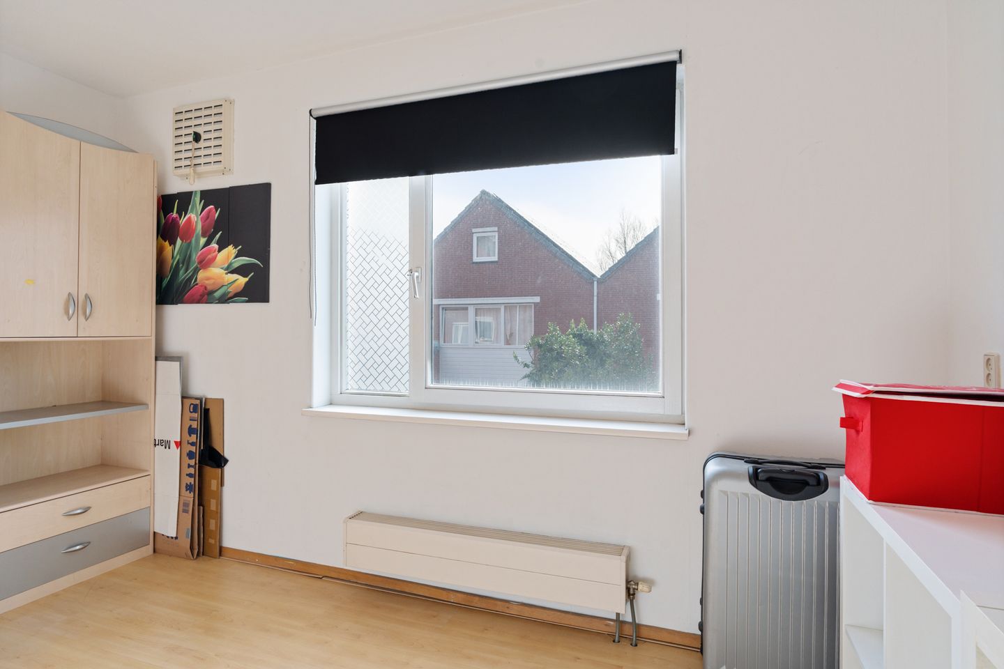 Spacious Family Home with Garden and Parking in Den Haag — 26