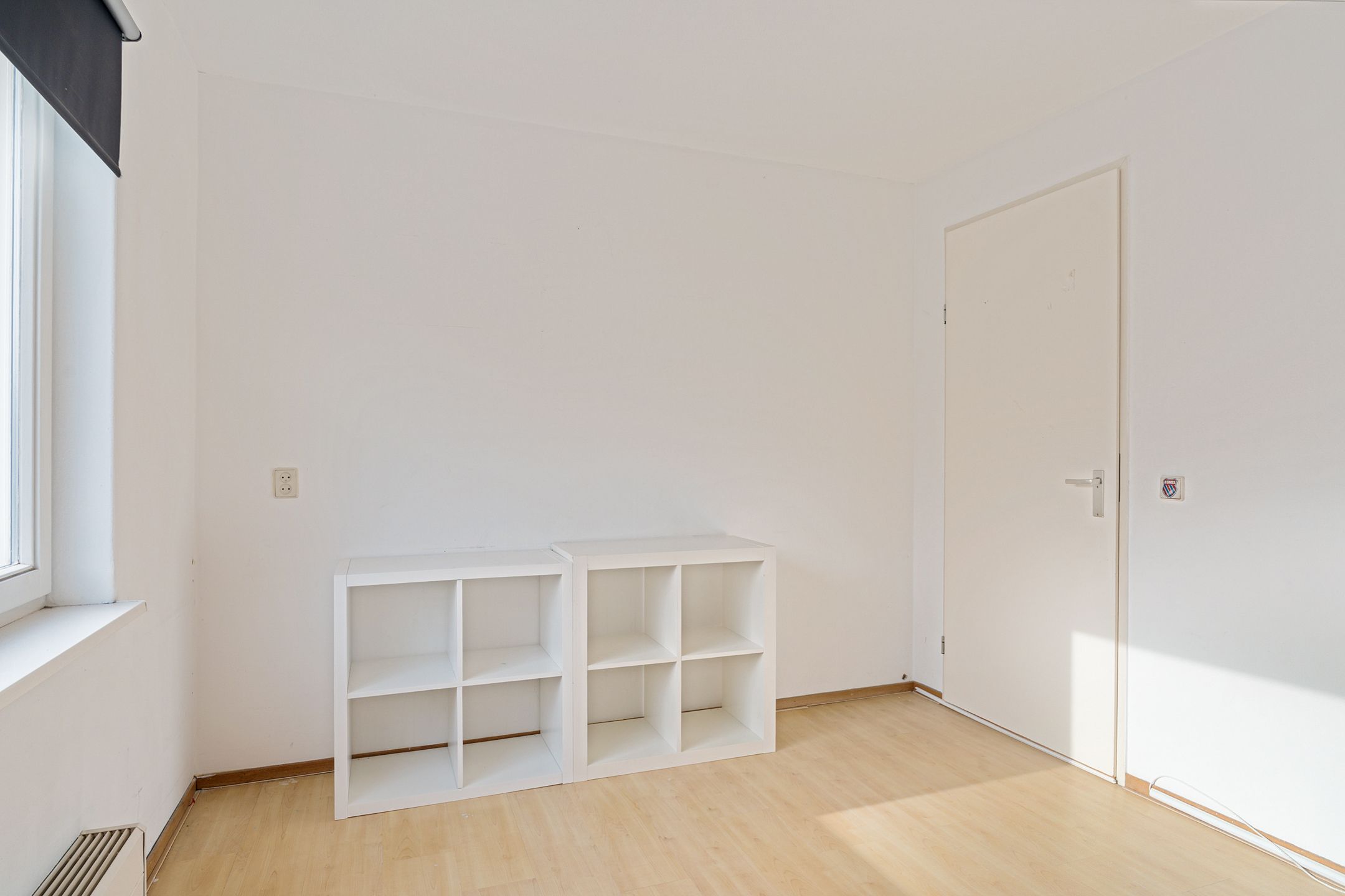 Spacious Family Home with Garden and Parking in Den Haag — 27