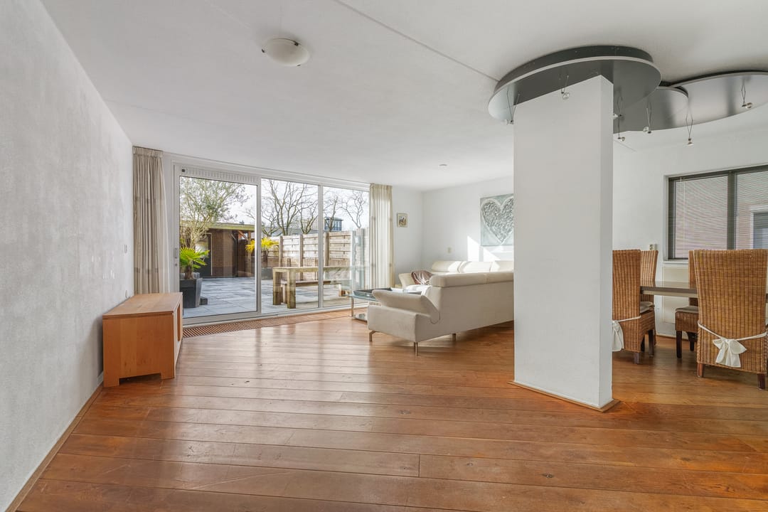 Foto 2 van Atlasvlinder 74