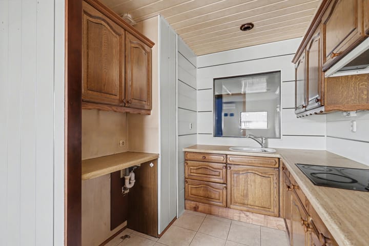 Tussenwoning te koop: Beethovenlaan 198, Zwijndrecht