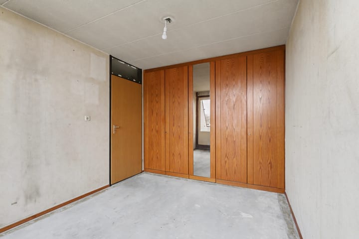 Tussenwoning te koop: Beethovenlaan 198, Zwijndrecht