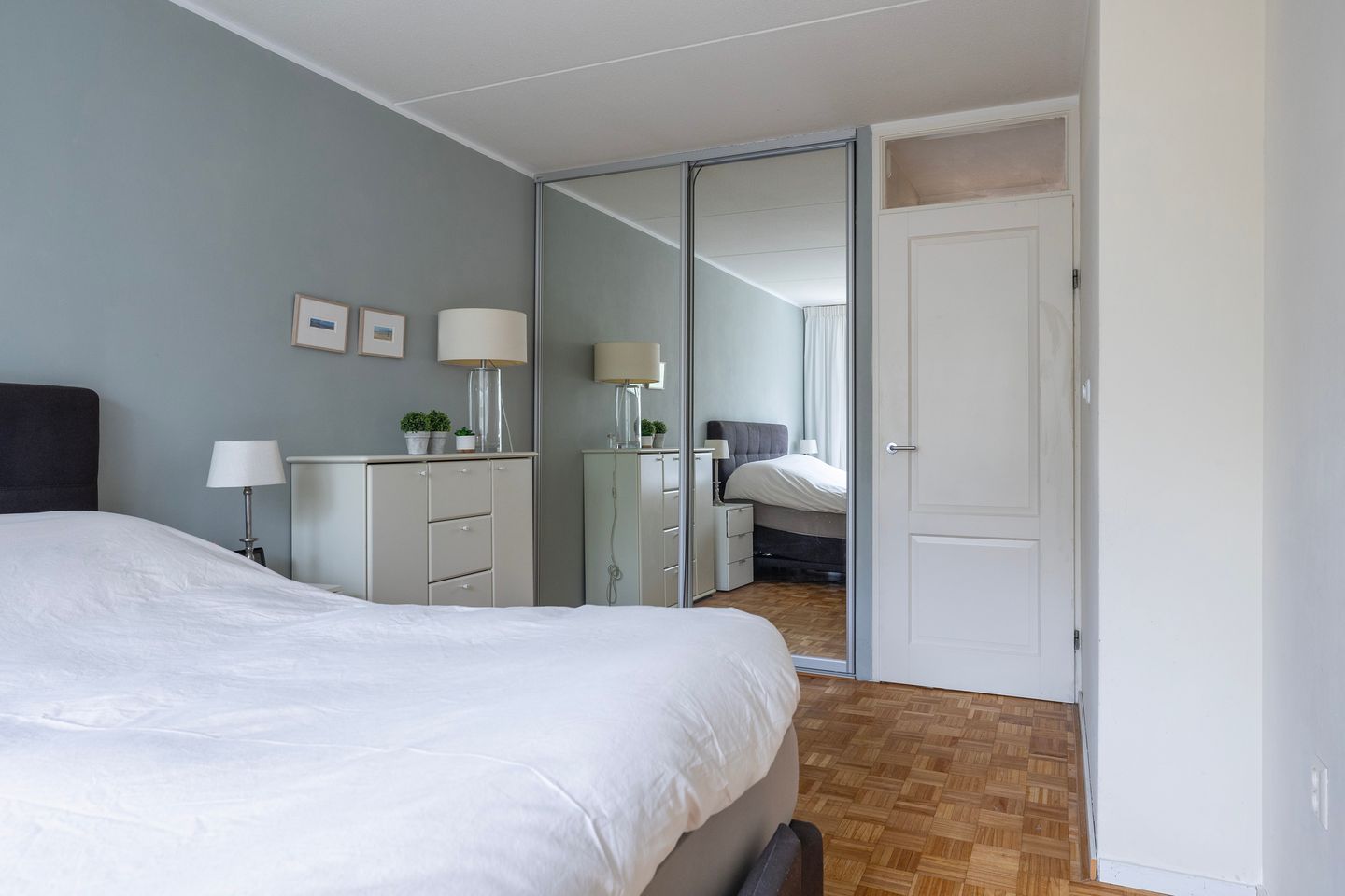 Photo 20 of Apollovlinder 10