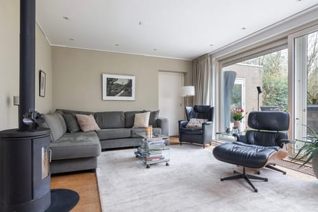 Apollovlinder 10 secondary image