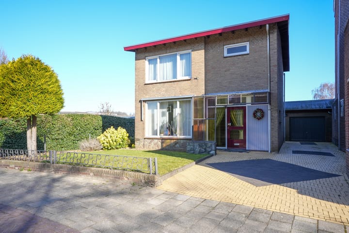Strucht 54