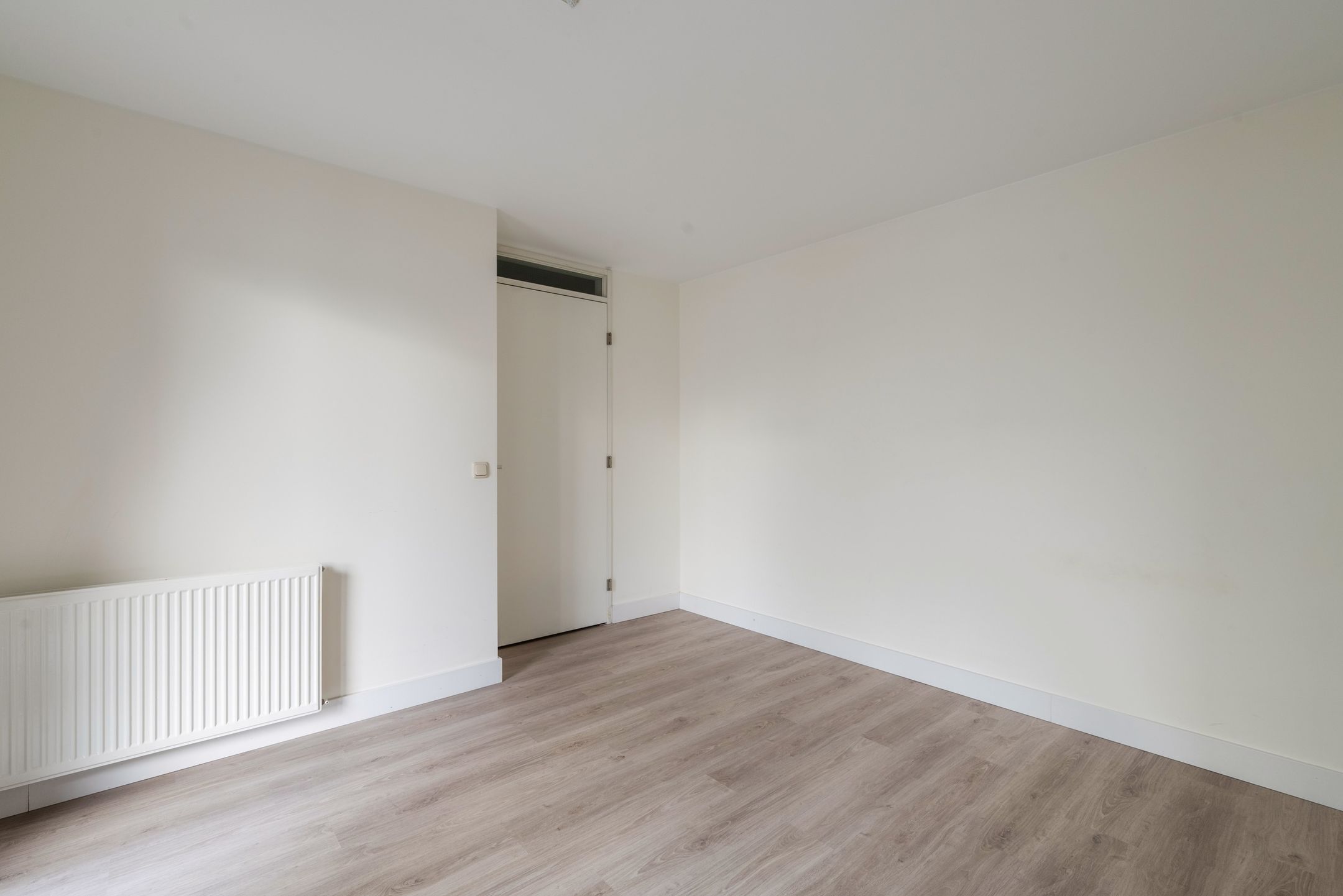 Luxury Apartment in Rotterdam City Center with Panoramic Views — 19