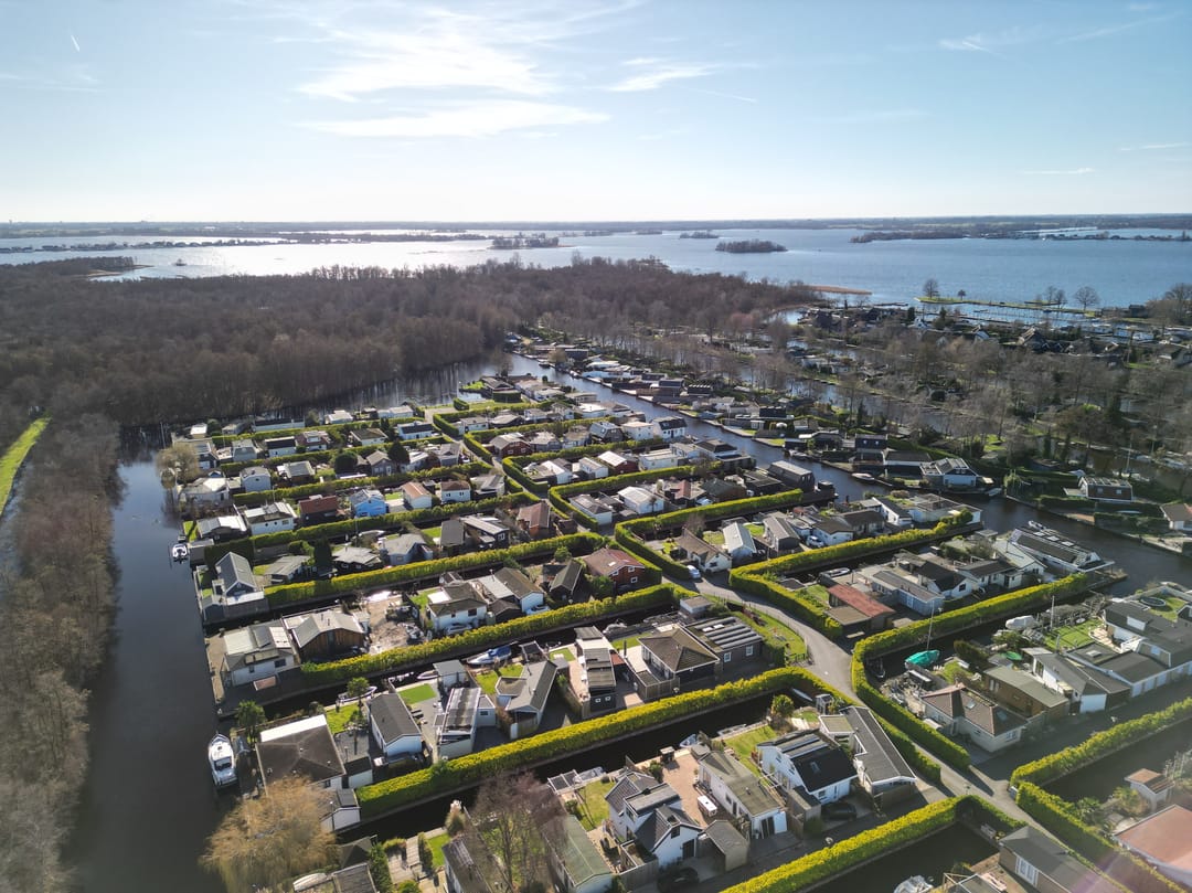 Photo 22 of Oud-Loosdrechtsedijk 113-CT2