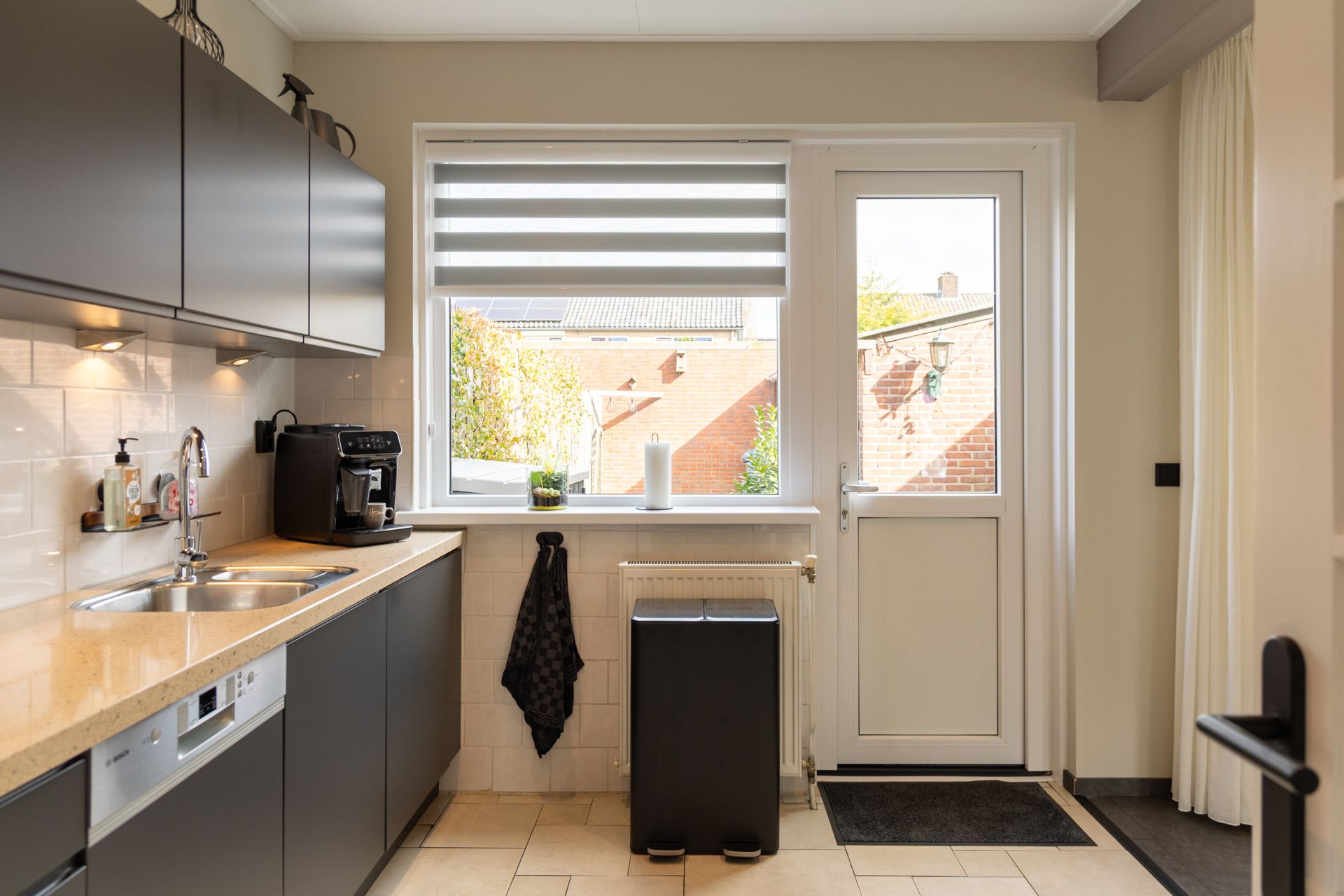 Photo 9 of Kanunnik de Vriesstraat 85