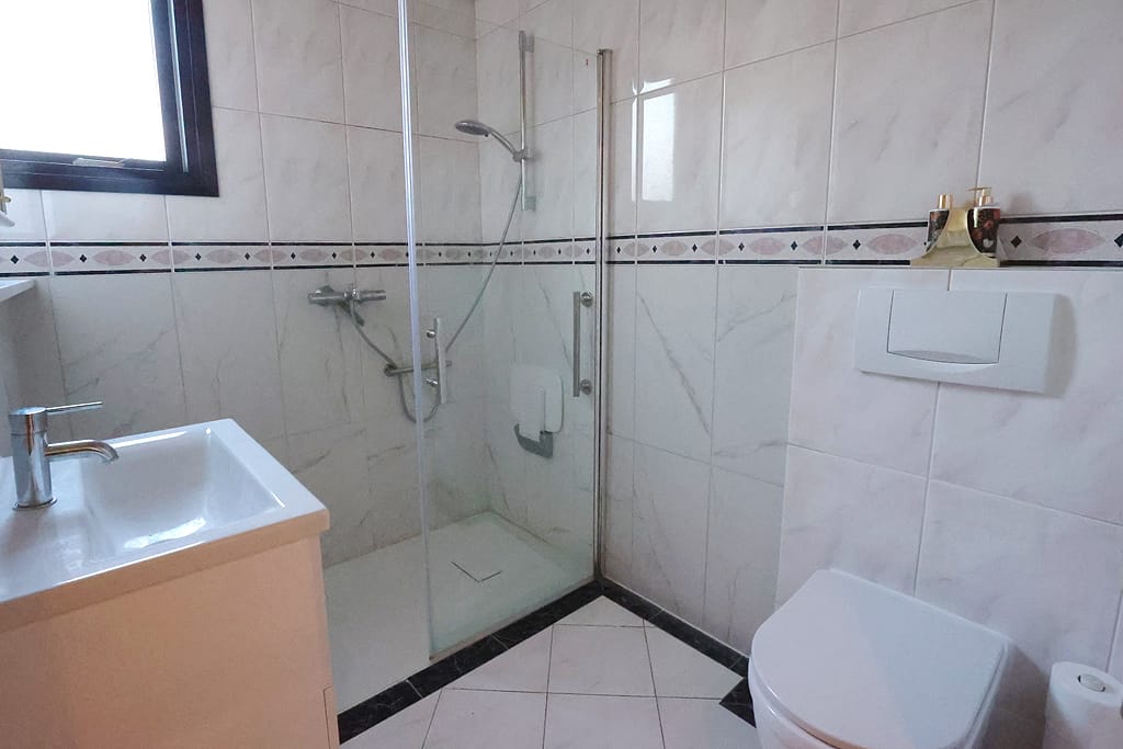 Photo 17 of Henry Dunantlaan 46