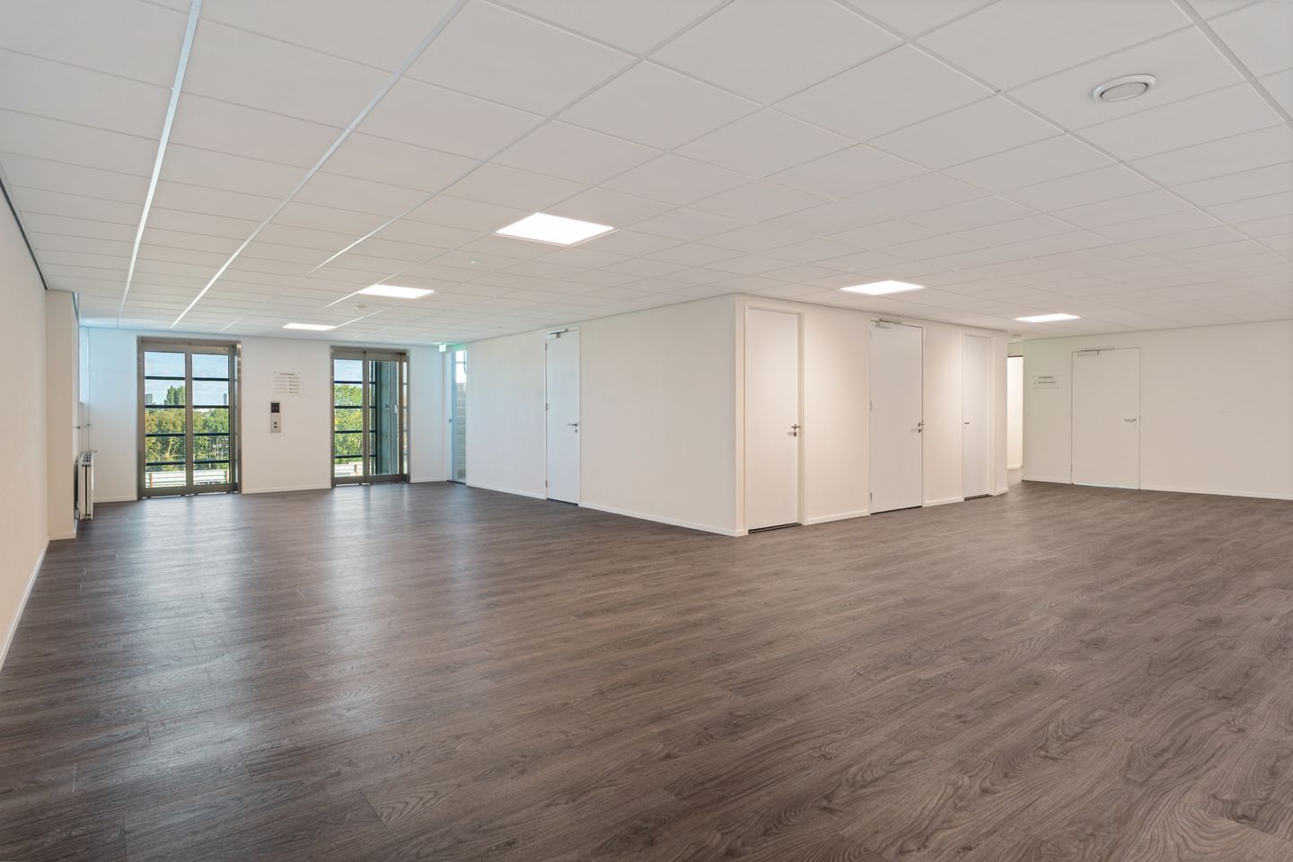 Photo 44 of Fascinatio Boulevard 886-L