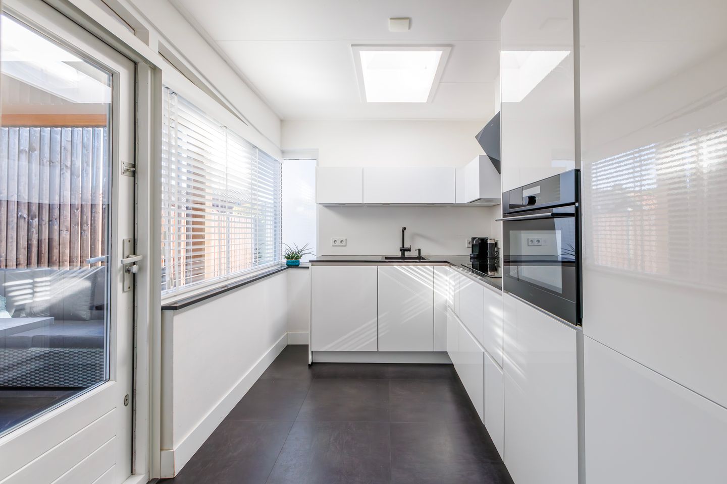 Foto 10 van van Enststraat 21