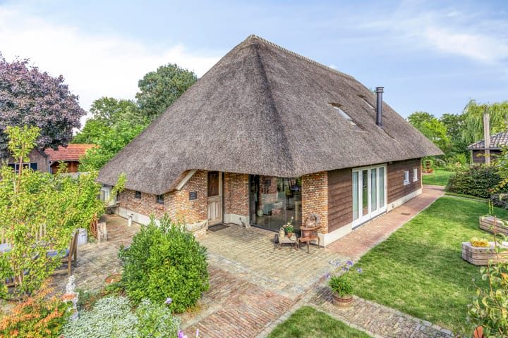 Photo 2 of Burgemeester Buijsstraat 23