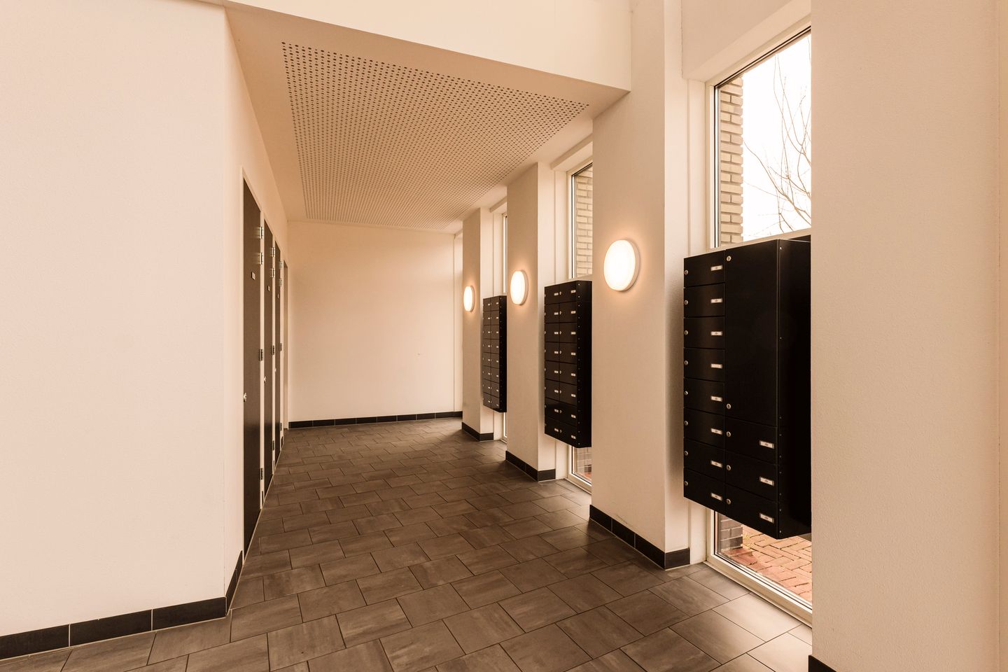 Modern and Sustainable Move-in Ready Apartment in Haarlem — 18