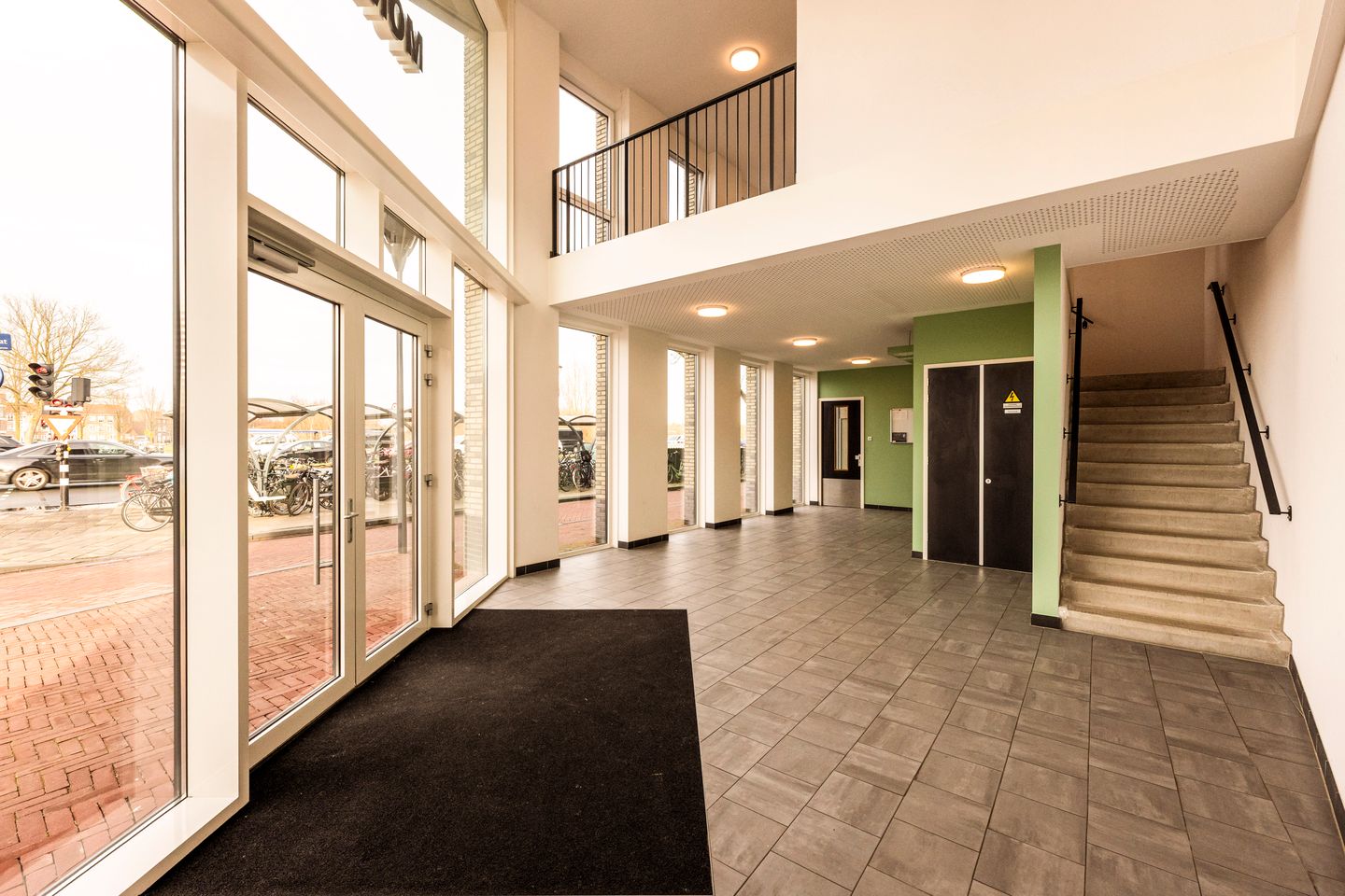 Modern and Sustainable Move-in Ready Apartment in Haarlem — 19