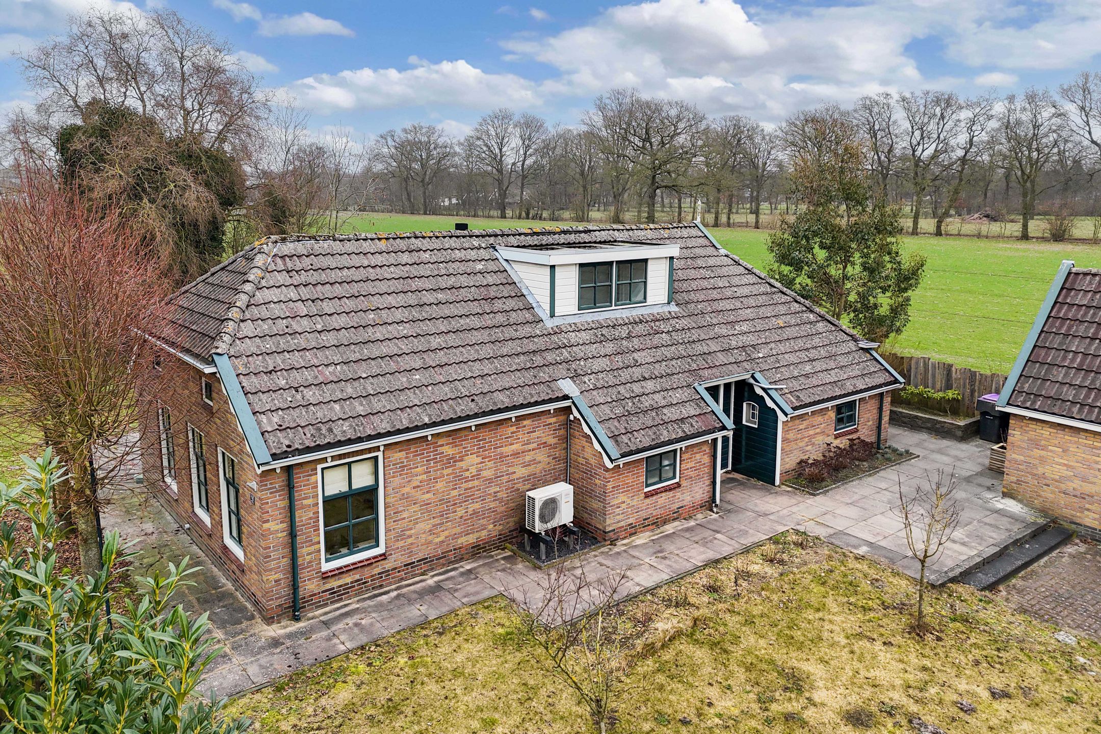 Foto 39 van Warreboslaan 29