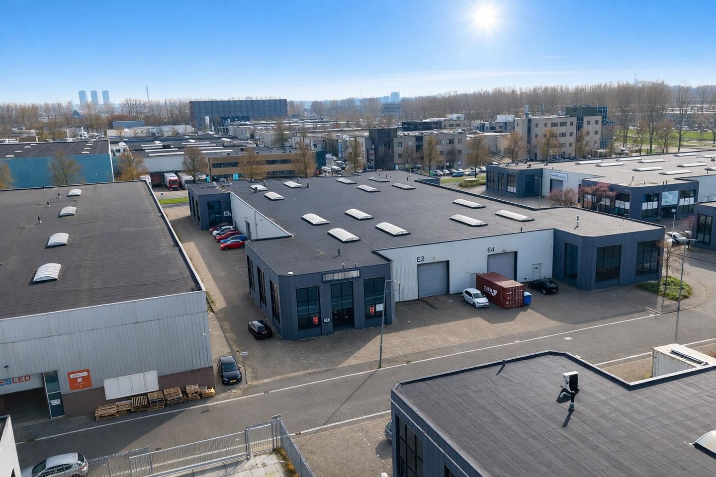 Bekijk foto 1 van Augsburgstraat 30