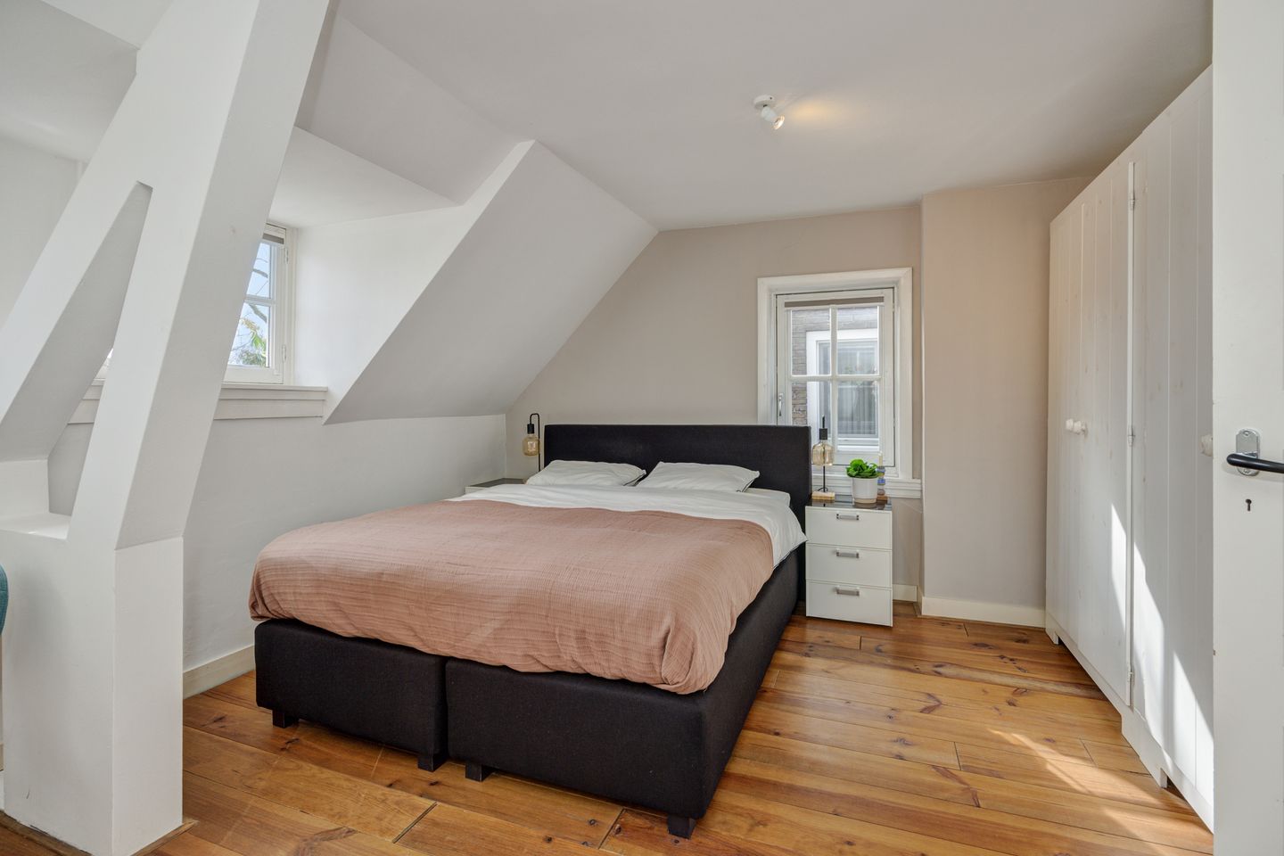Photo 19 of Hoogstraat 73