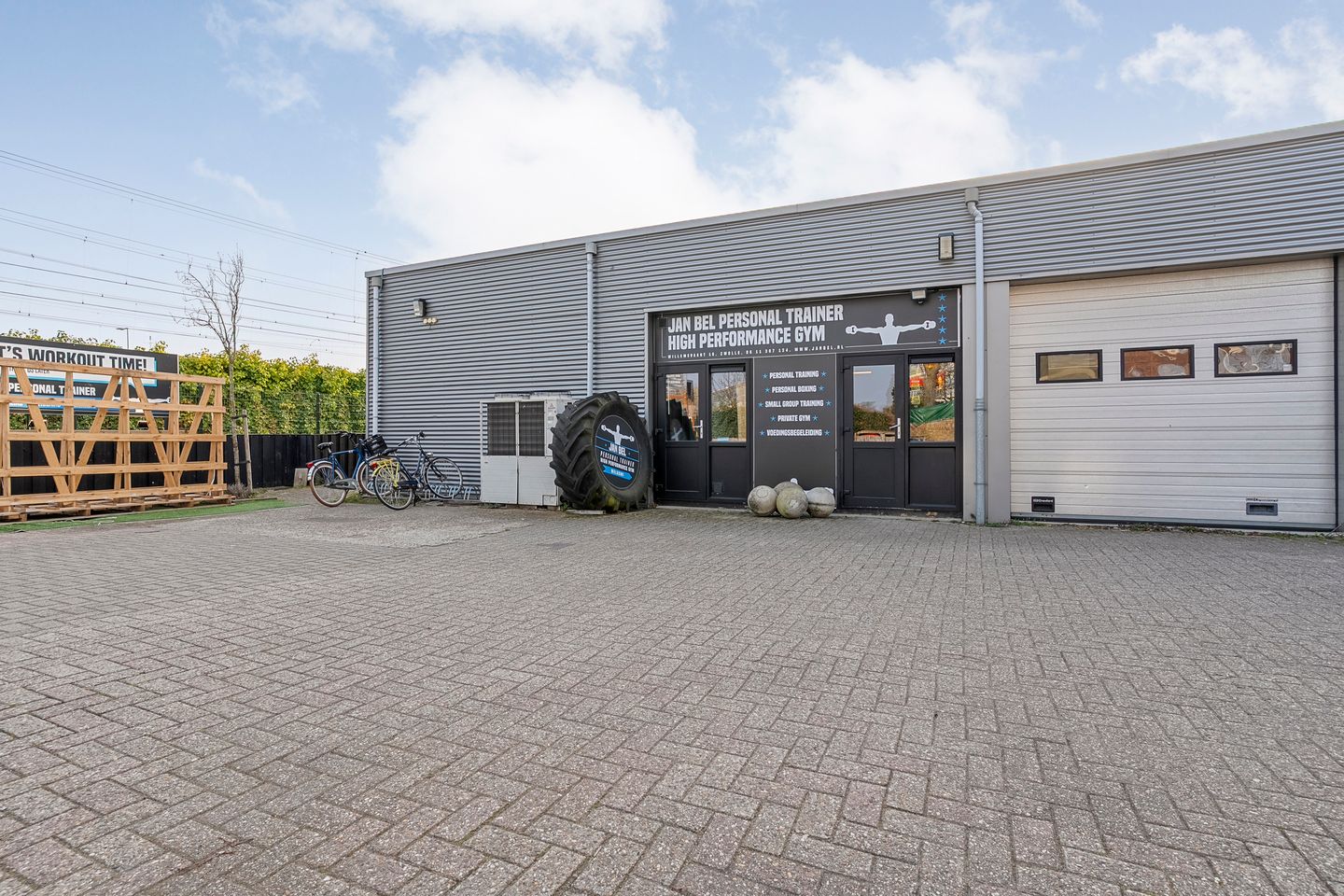 Bekijk foto 1 van Willemsvaart 16