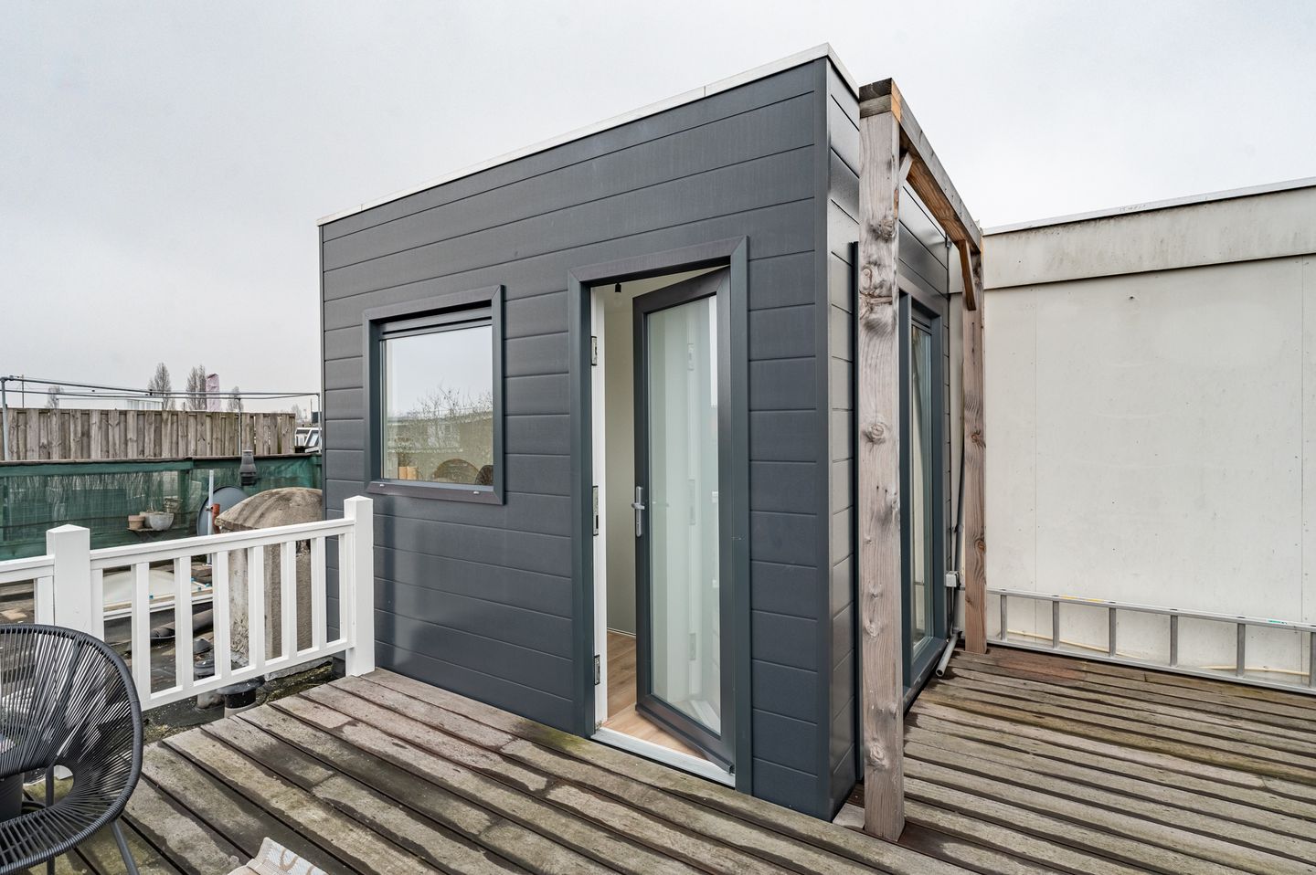 Modern Double Upper House with Large Roof Terrace in Oosterparkbuurt — 56
