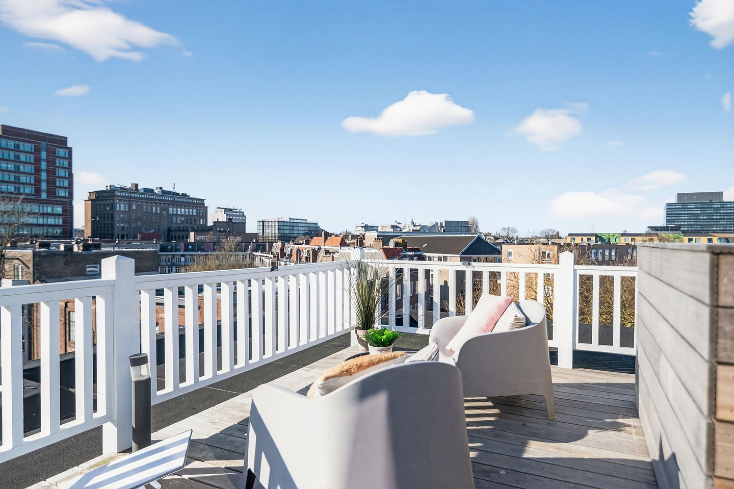 Modern Double Upper House with Large Roof Terrace in Oosterparkbuurt — 61