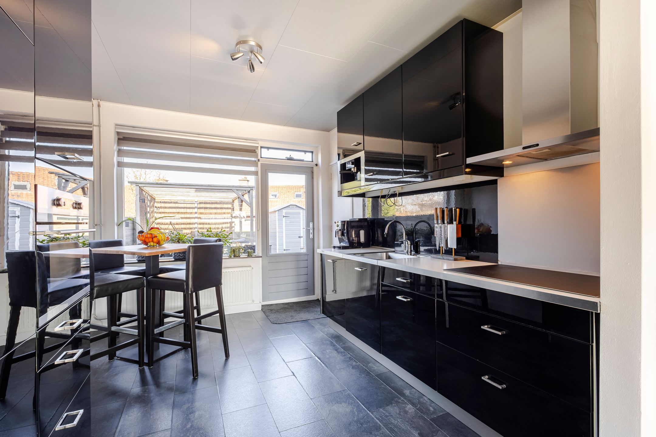 Foto 9 van Damstraat 12-B