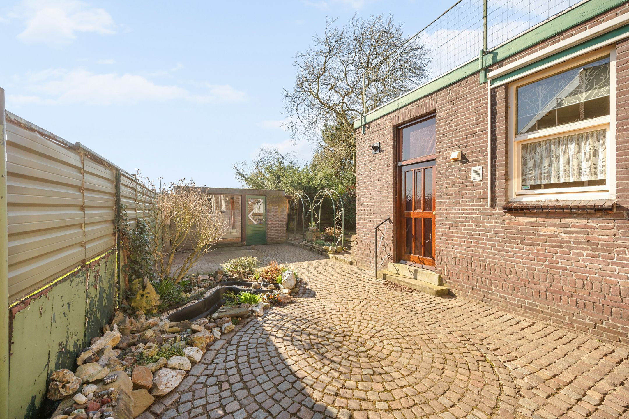 Statig en sfeervol karakteristiek woonhuis met veel leefruimte in Swalmen — 35