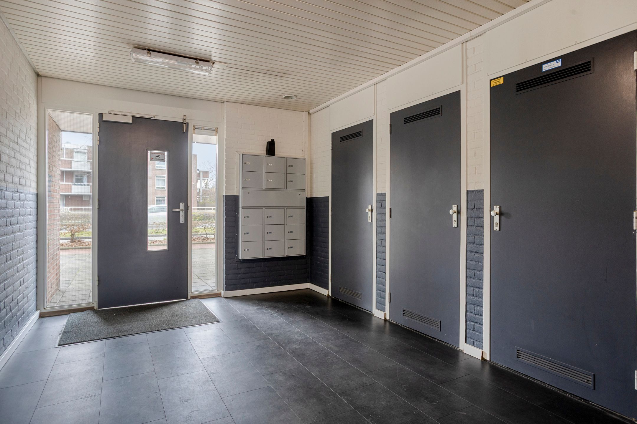 Photo 6 of Maaspoortweg 343