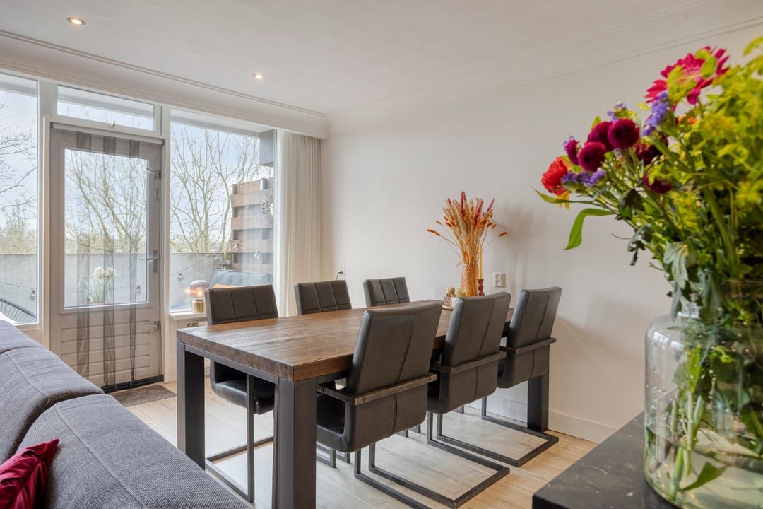 Photo 17 of Maaspoortweg 343