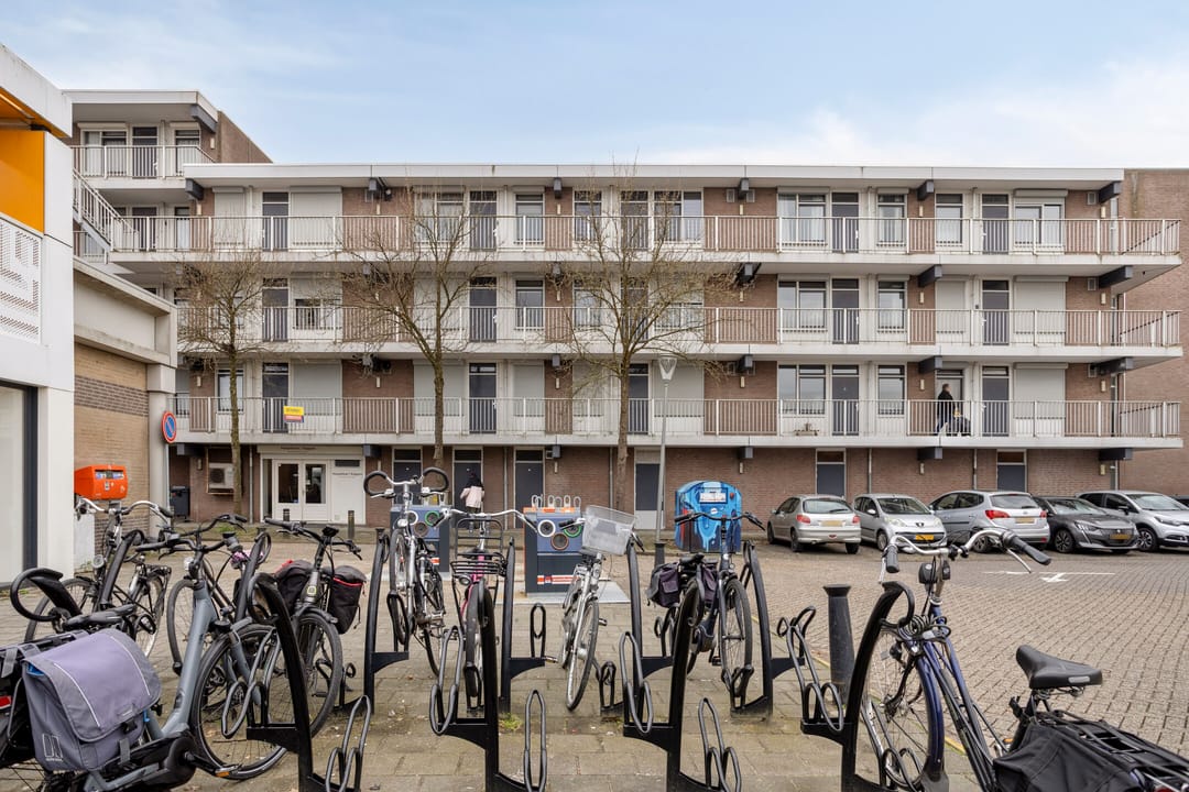 Photo 31 of Maaspoortweg 343