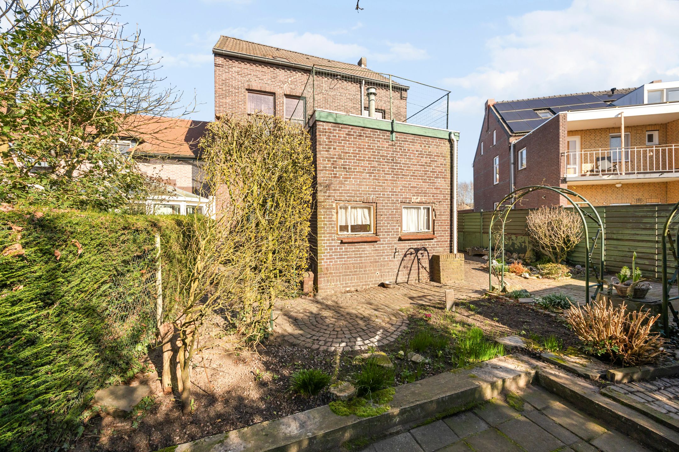 Statig en sfeervol karakteristiek woonhuis met veel leefruimte in Swalmen — 41