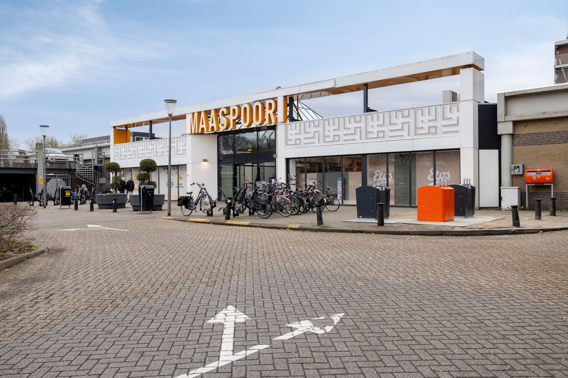 Photo 30 of Maaspoortweg 343
