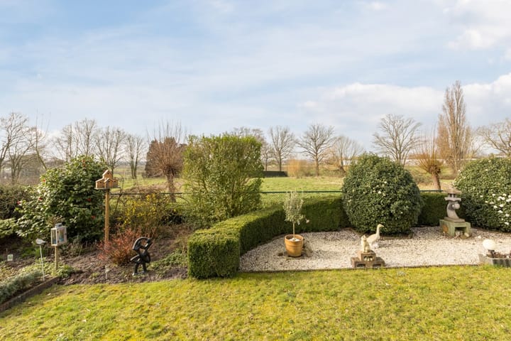 Foto 2 van Burgemeester van Gilshof 45