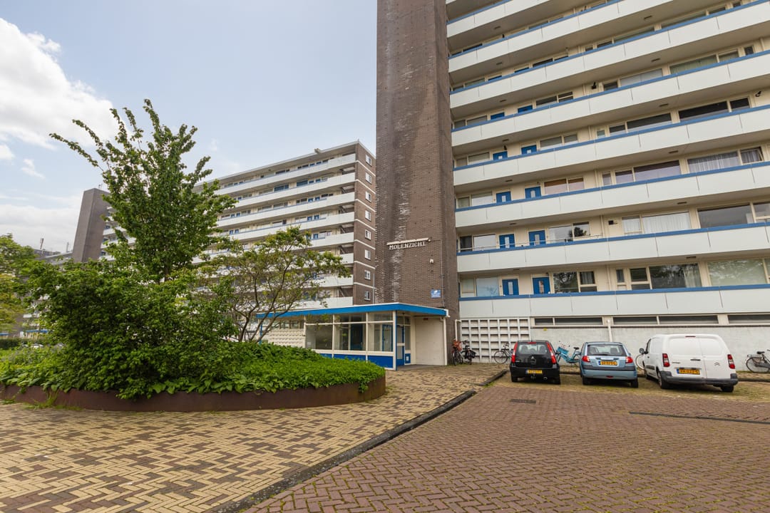 Spacious apartment with balcony on the west in Alkmaar — 26