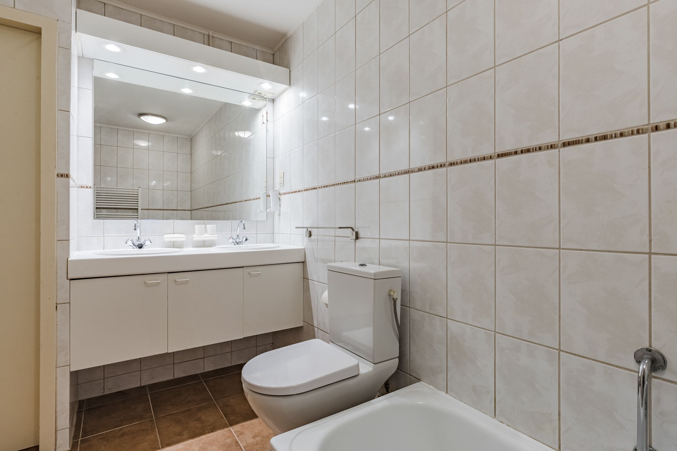 Foto 30 van Valkenstraat 12