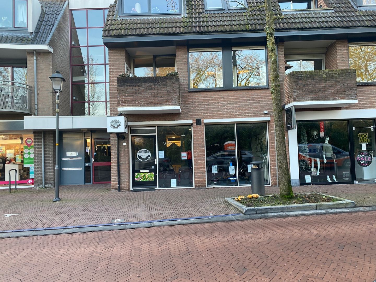 View photo 2 of Westerdorpsstraat 33