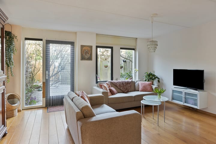 Photo 2 of Garnizoenstraat 23