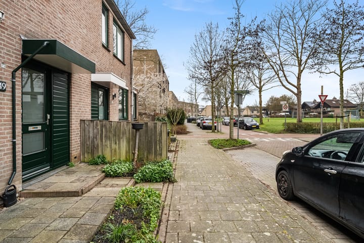 Photo 2 of Henriëtte Roland Holst-erf 49