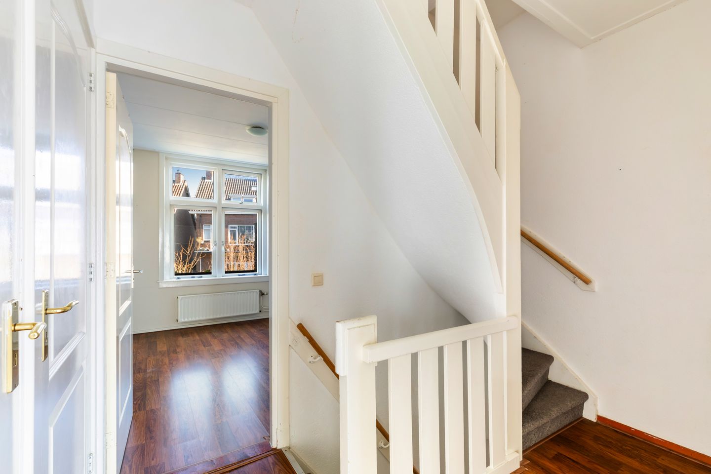 Spacious ground floor apartment with three floors and garden in Dordrecht — 14