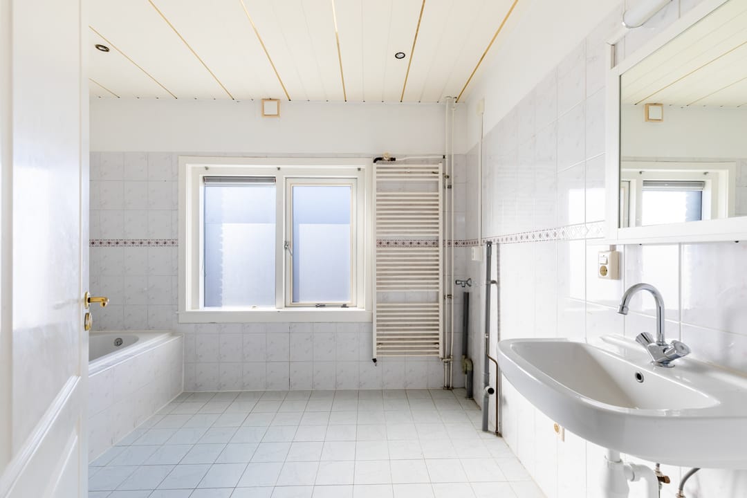 Spacious ground floor apartment with three floors and garden in Dordrecht — 18
