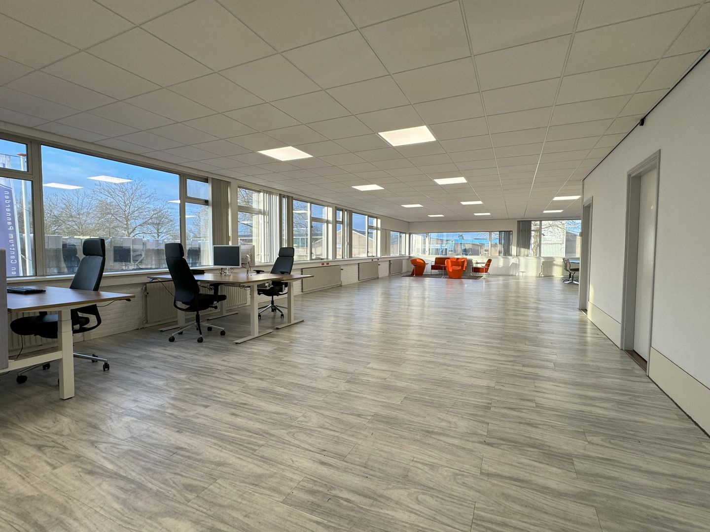 View photo 2 of Hulostraat 2