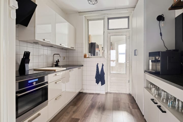 Photo 3 of Het Midden 19