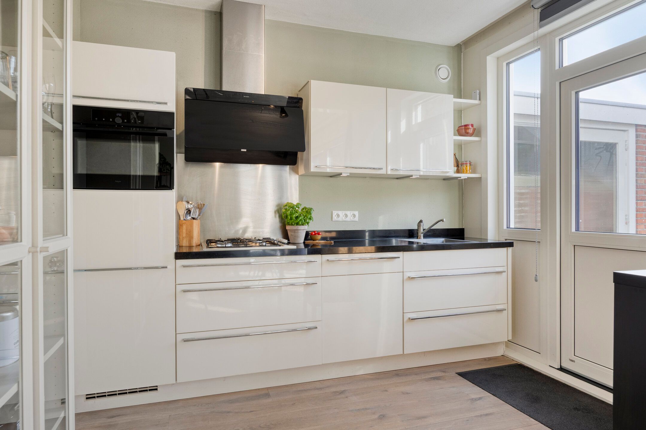 Photo 18 of Marconistraat 31