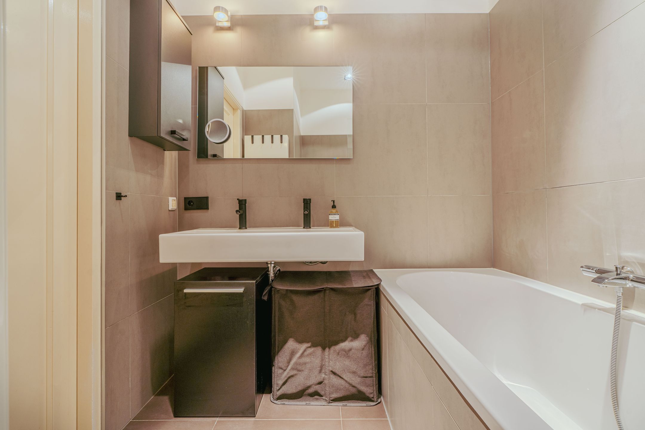 Foto 24 van Karel du Jardinstraat 28-H