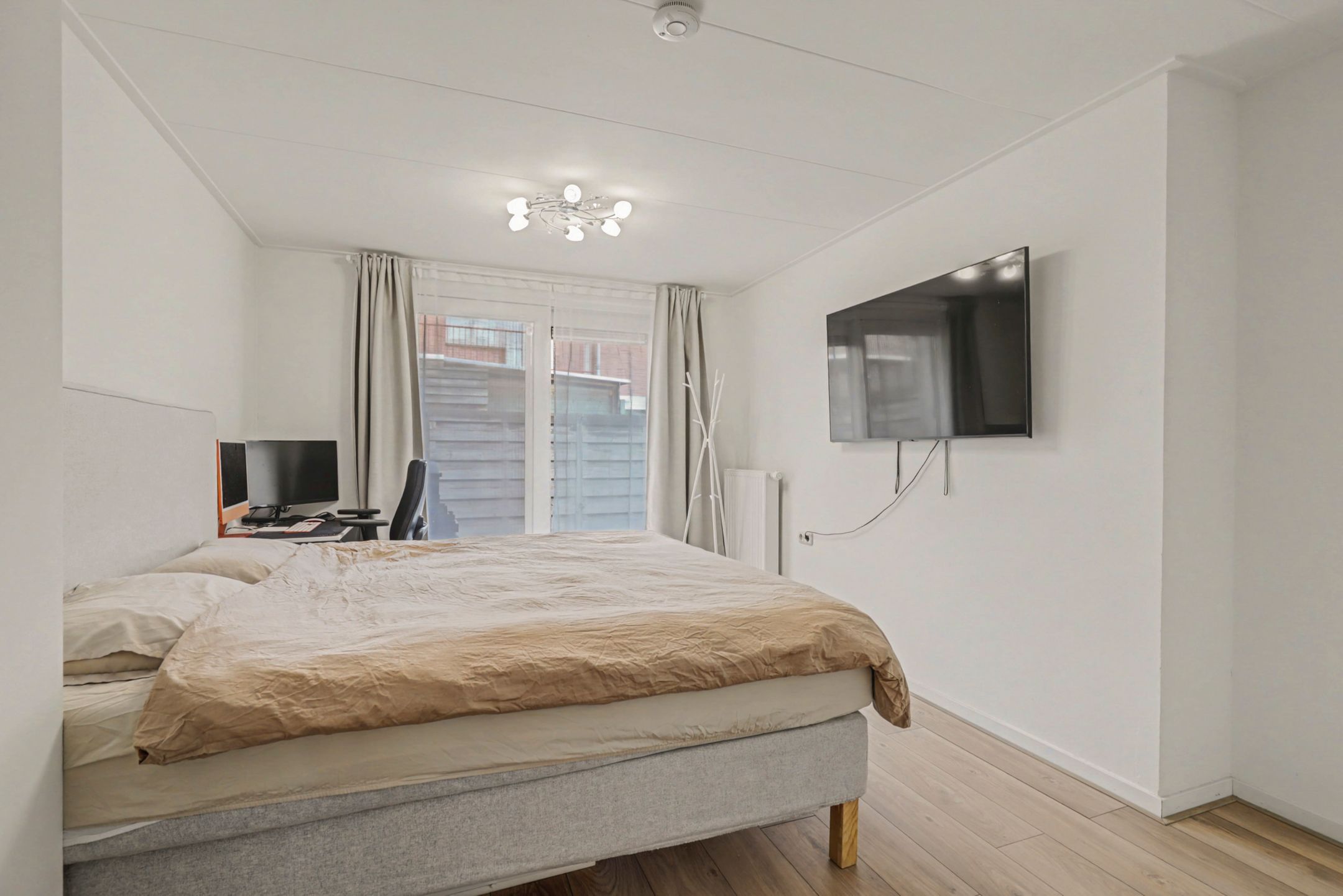 Foto 15 van Burgemeester Hooftstraat 5