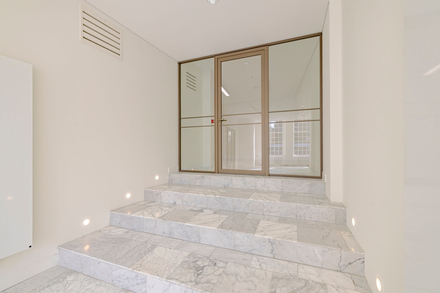 Bekijk foto 3 van Rokin 117