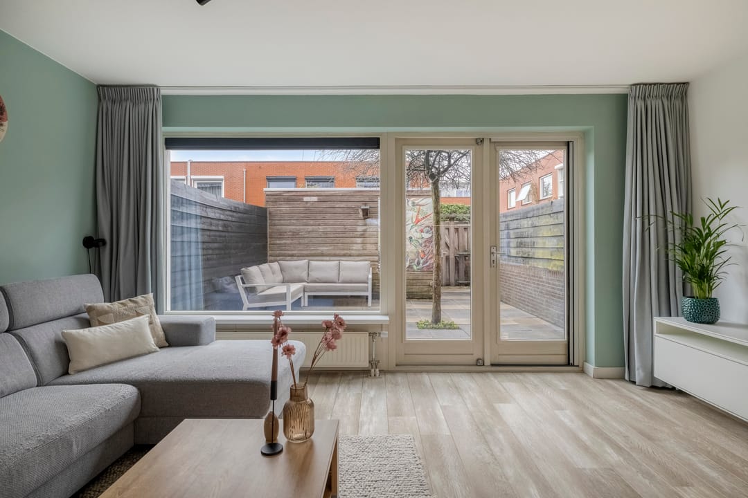 Photo 11 of Bergstraat 43
