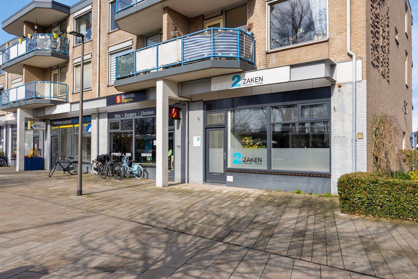 View photo 2 of Stationsplein 2